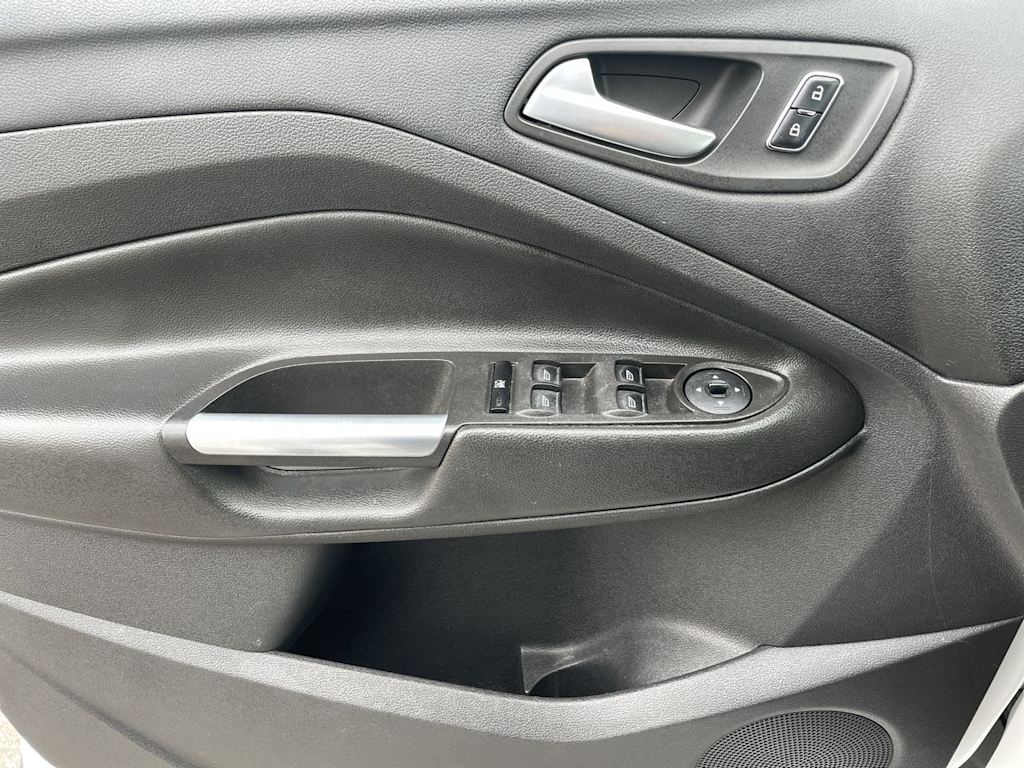 Thumbnail: 2014 Ford Escape - 32