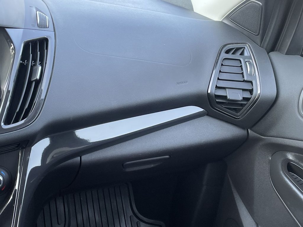 Thumbnail: 2016 Ford Escape - 25