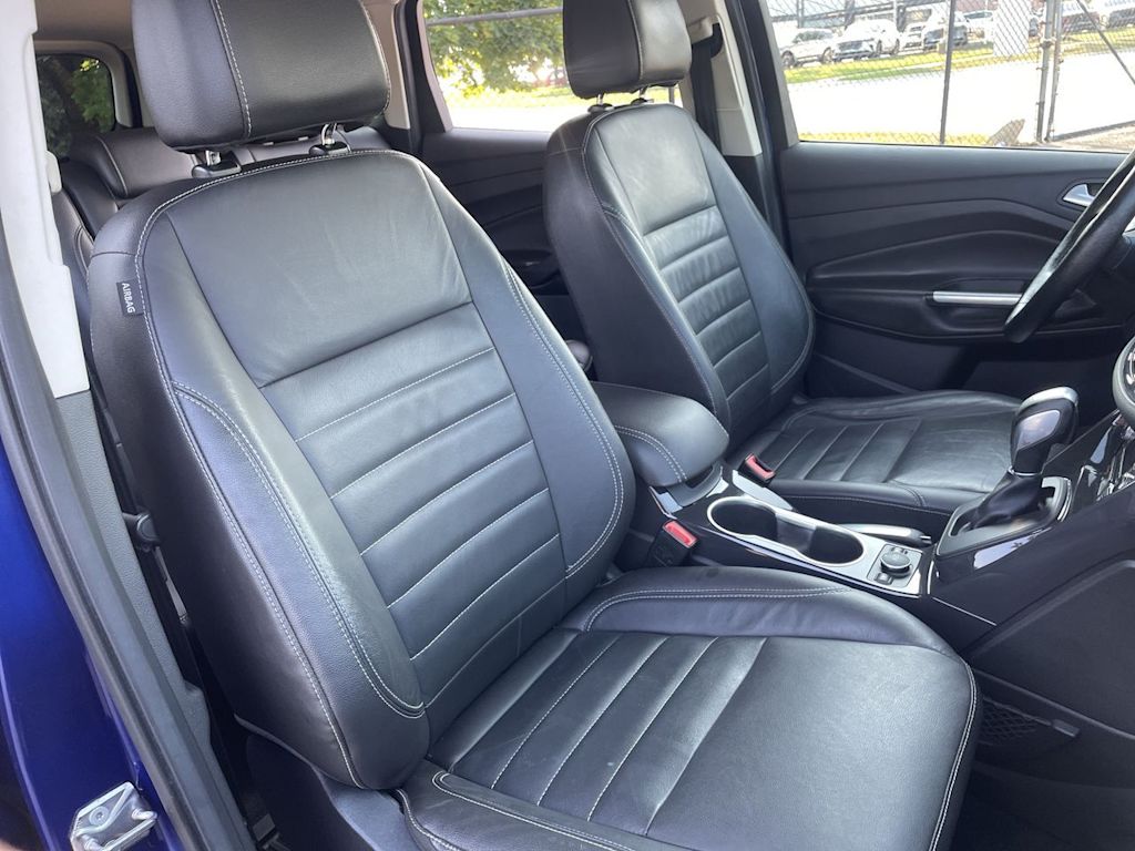 Thumbnail: 2016 Ford Escape - 10