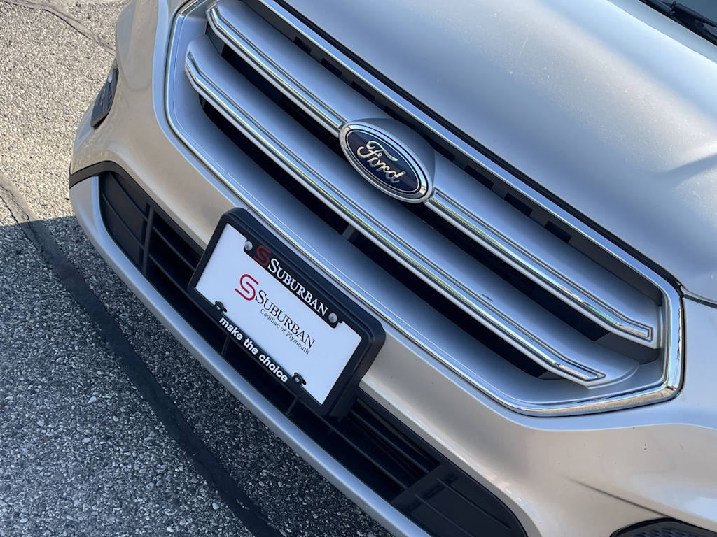 Thumbnail: 2017 Ford Escape - 32