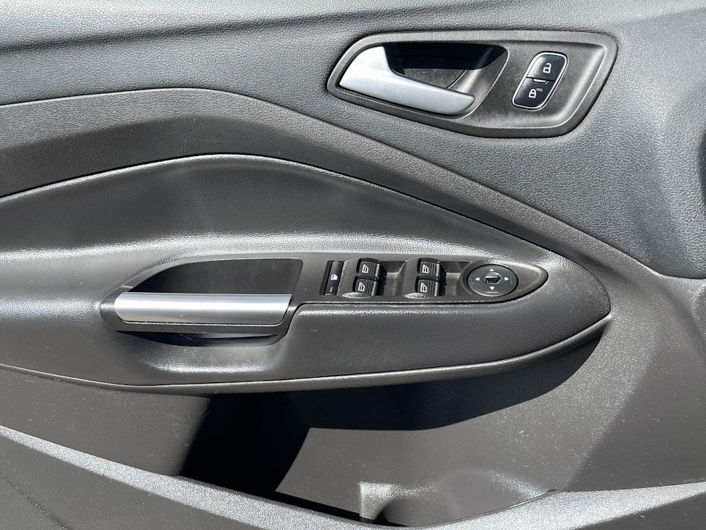 Thumbnail: 2017 Ford Escape - 33