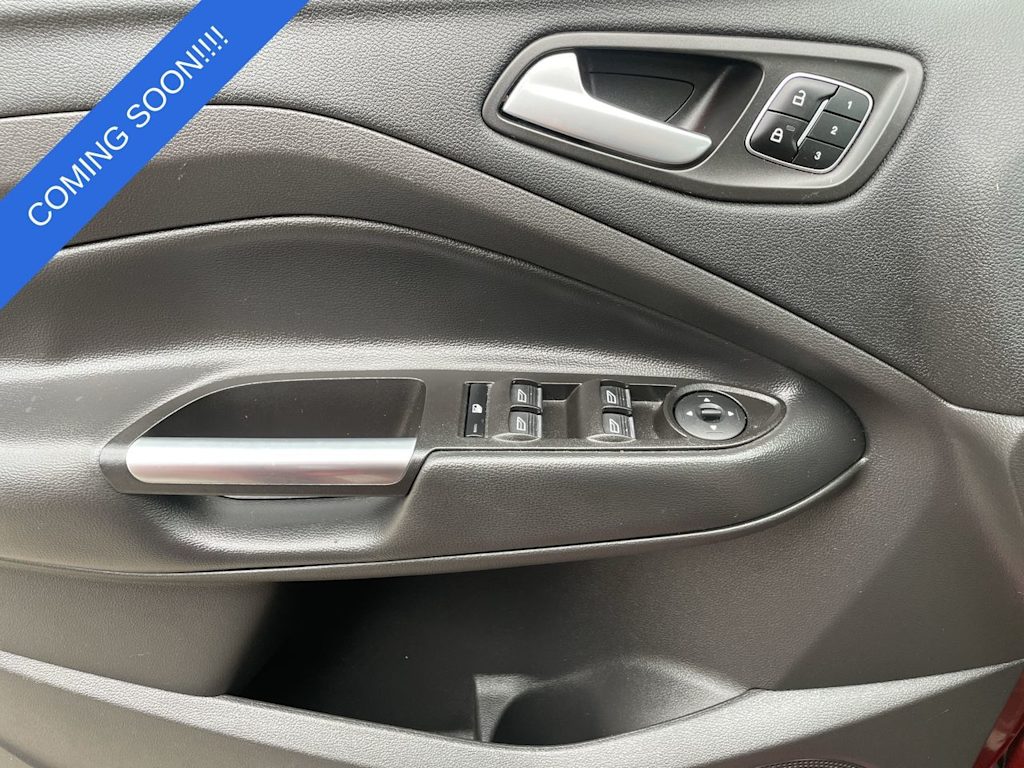 Thumbnail: 2017 Ford Escape - 33