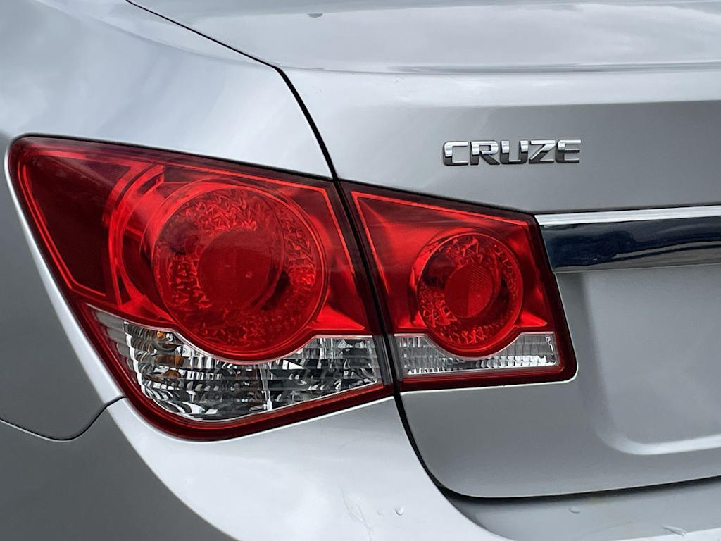 Thumbnail: 2014 Chevrolet Cruze - 33