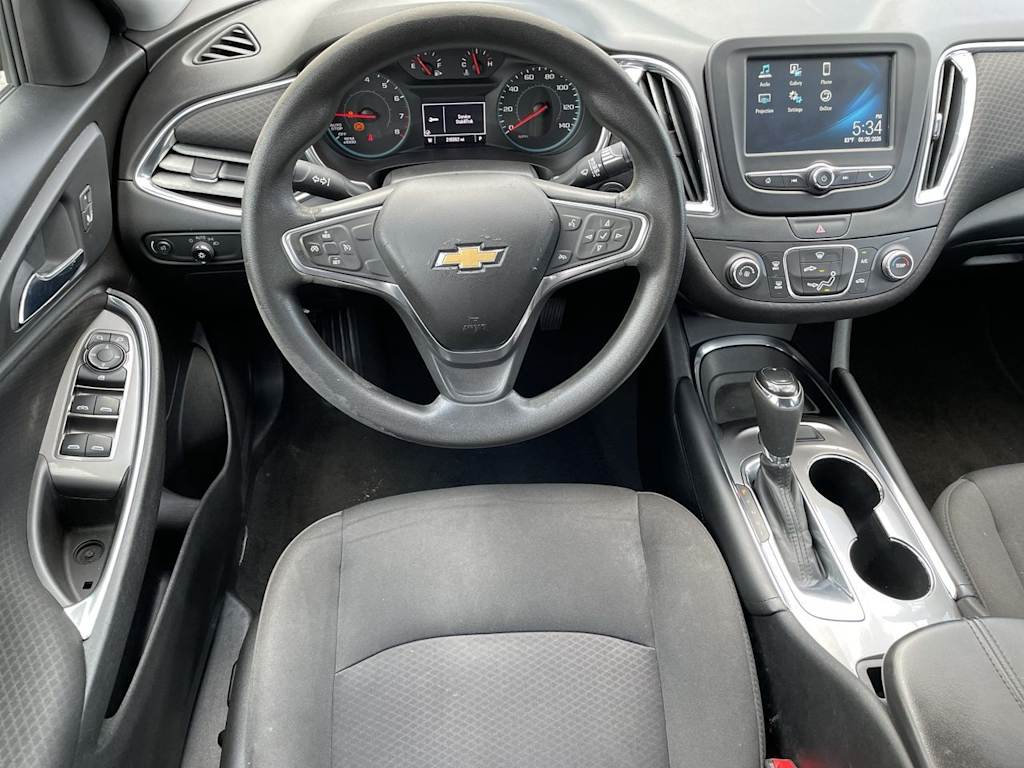 Thumbnail: 2018 Chevrolet Malibu - 2