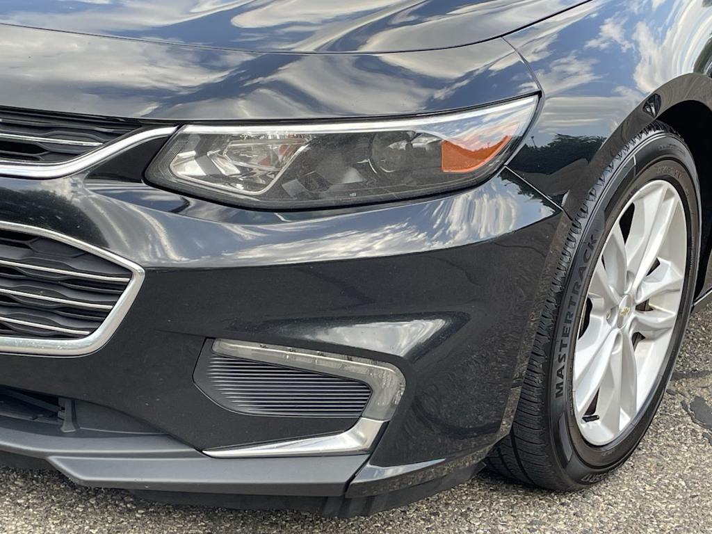 Thumbnail: 2018 Chevrolet Malibu - 32