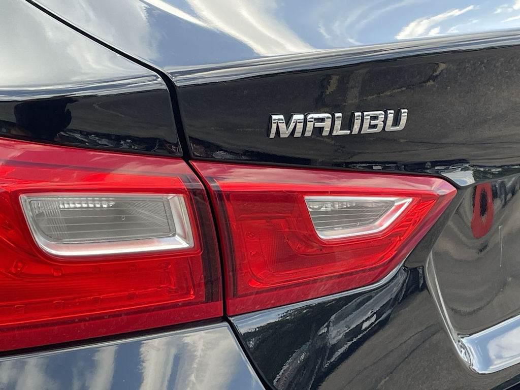 Thumbnail: 2018 Chevrolet Malibu - 33