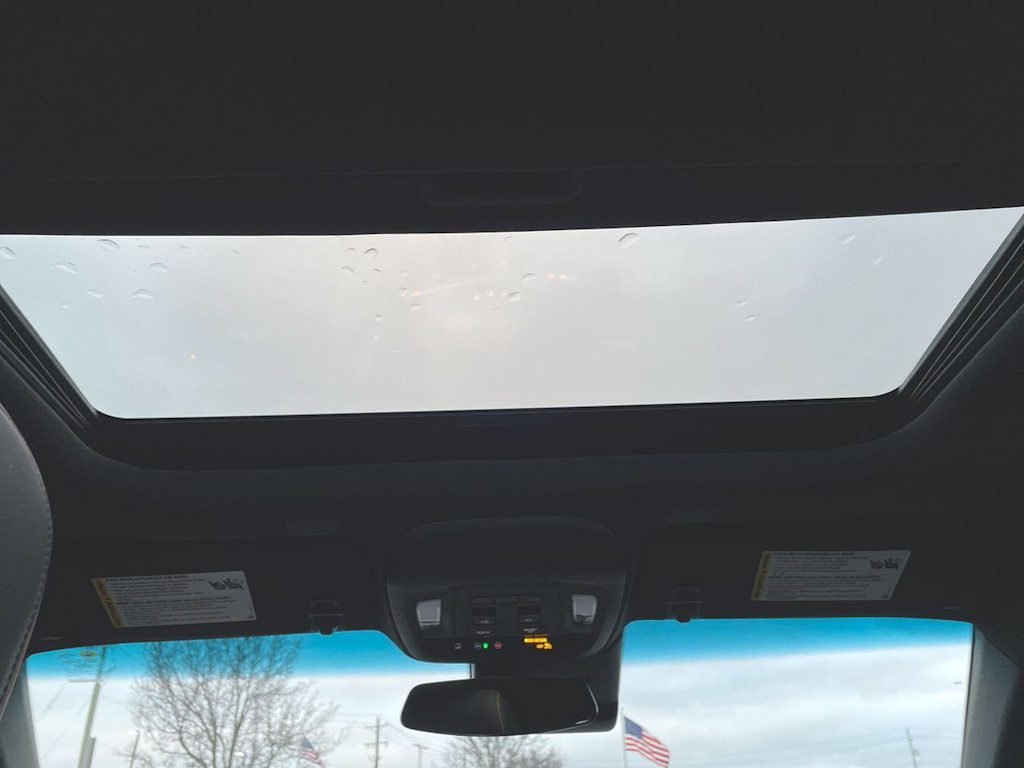 Thumbnail: 2023 Cadillac CT4 - 28