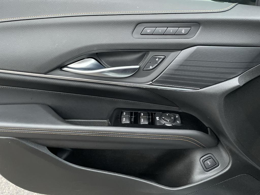 Thumbnail: 2023 Cadillac CT4 - 37