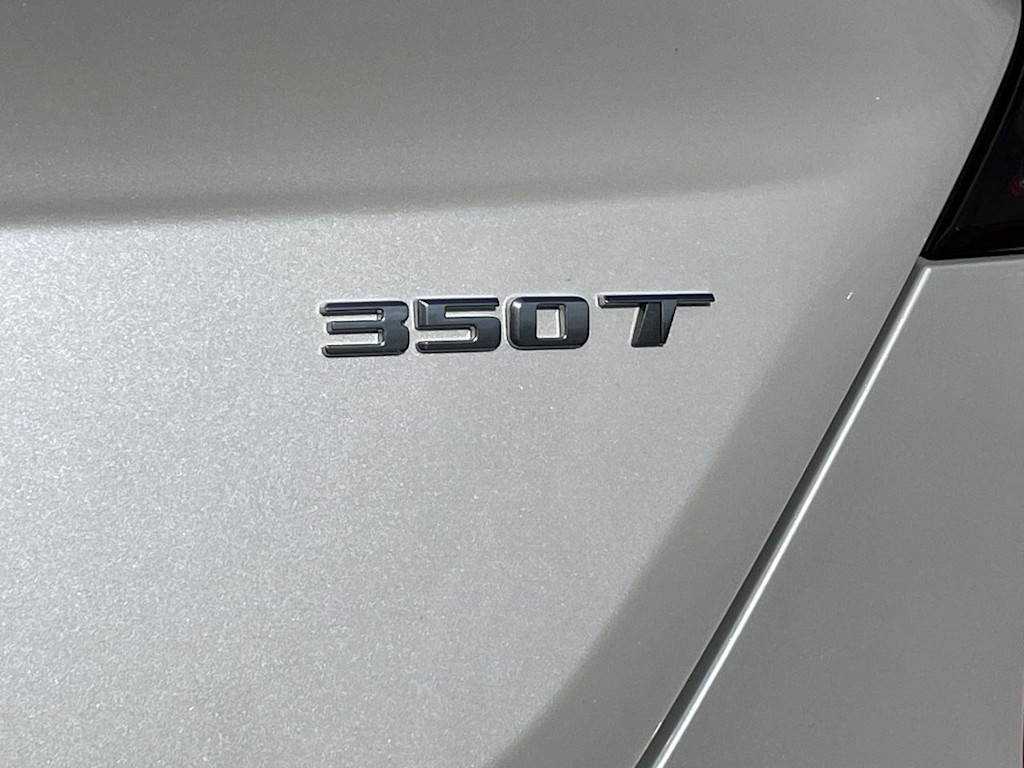 Thumbnail: 2023 Cadillac CT4 - 40