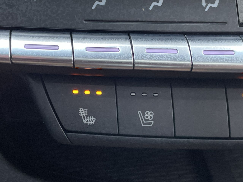 Thumbnail: 2023 Cadillac CT5 - 30