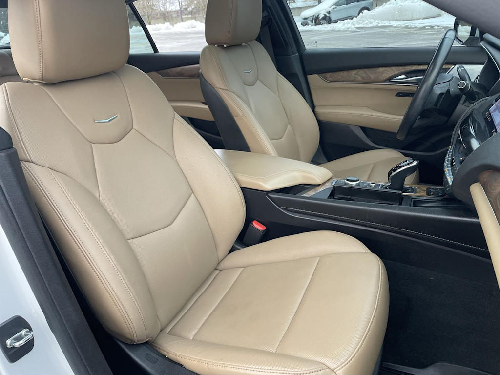 Thumbnail: 2023 Cadillac CT5 - 11