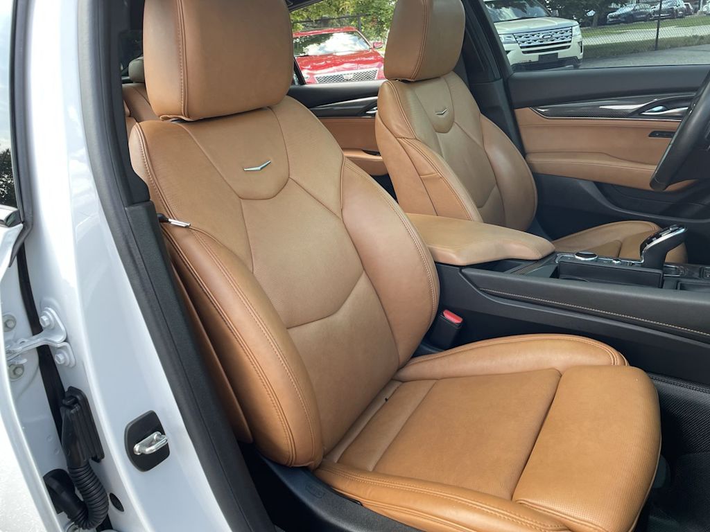 Thumbnail: 2024 Cadillac CT5 - 11