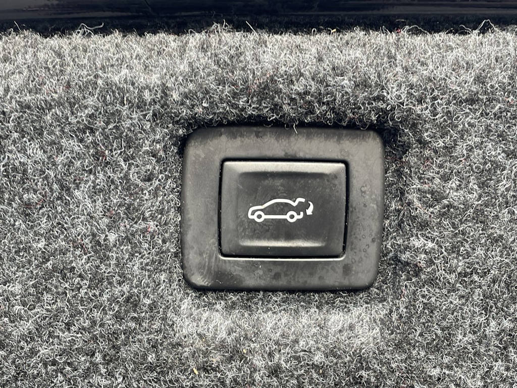 Thumbnail: 2017 Cadillac CT6 - 26