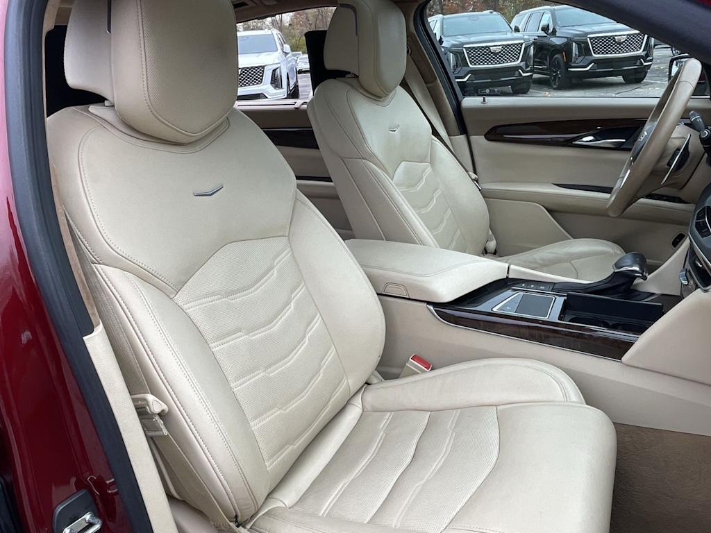 Thumbnail: 2017 Cadillac CT6 - 10