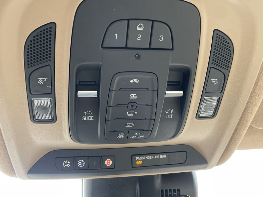 Thumbnail: 2017 Cadillac CT6 - 39