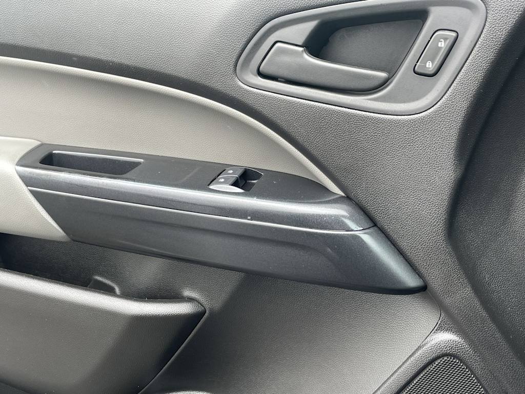 Thumbnail: 2019 Chevrolet Colorado - 34