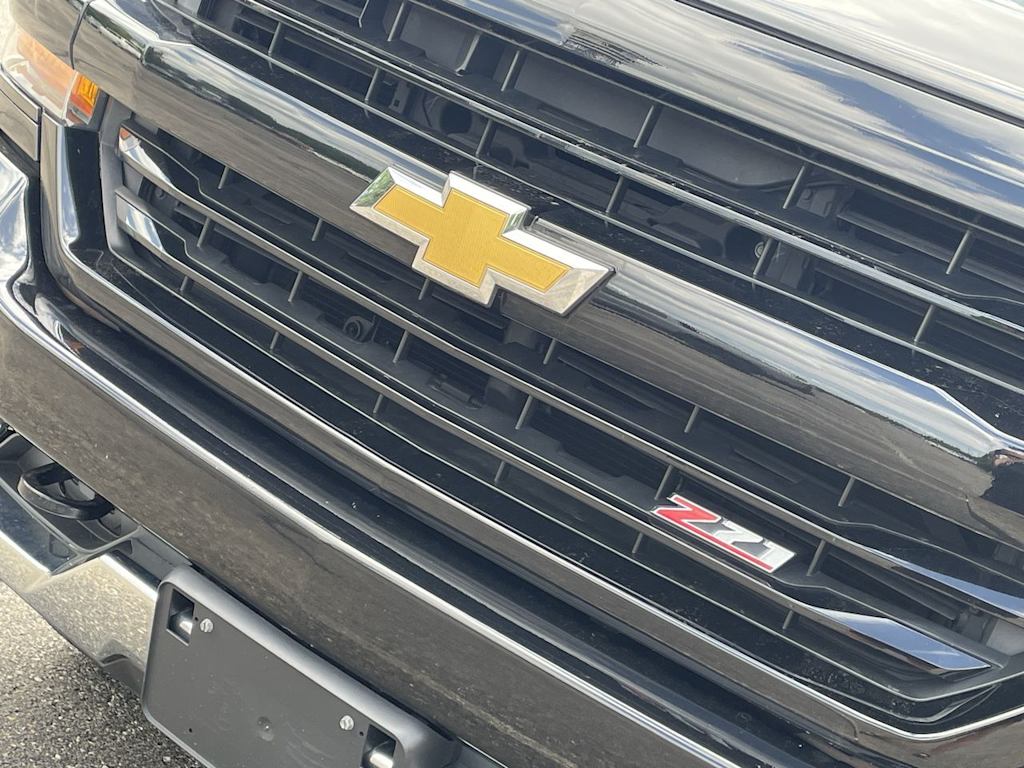 Thumbnail: 2018 Chevrolet Silverado 1500 - 6