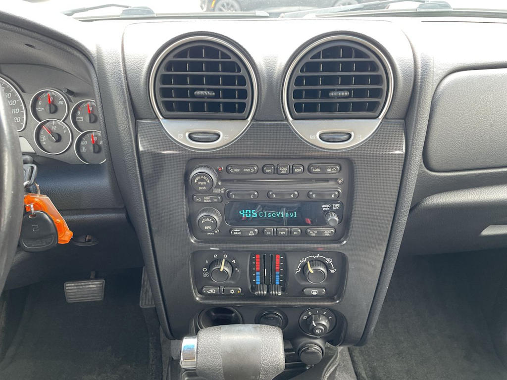 Thumbnail: 2006 GMC Envoy - 14