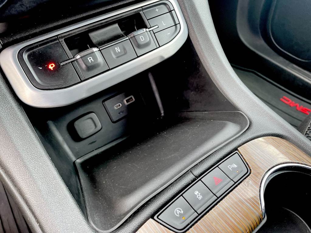 Thumbnail: 2020 GMC Acadia - 36