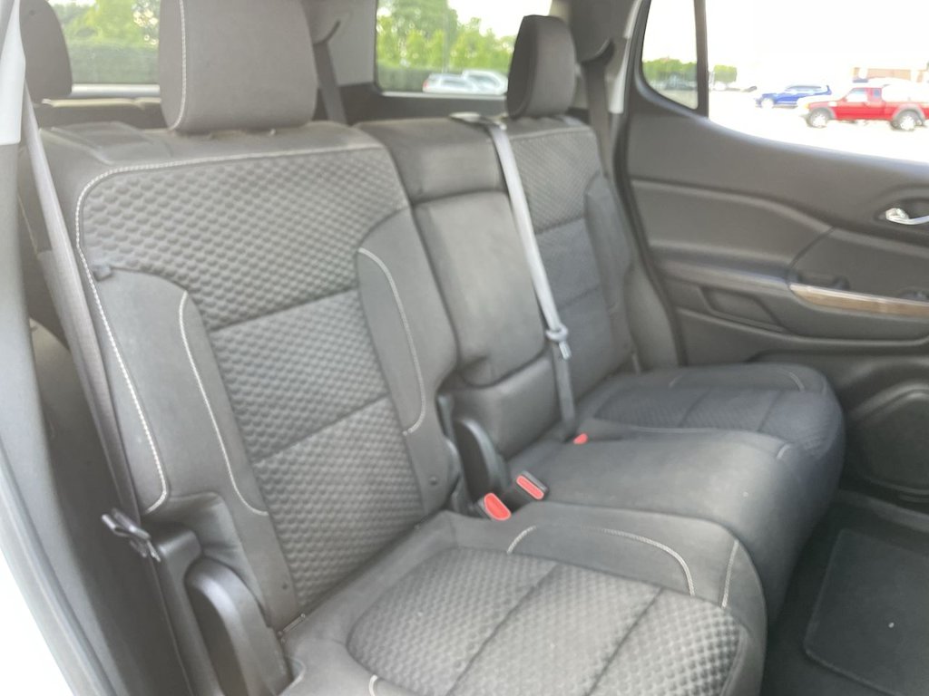 Thumbnail: 2019 GMC Acadia - 31