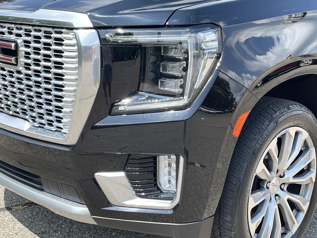 Thumbnail: 2021 GMC Yukon XL - 43