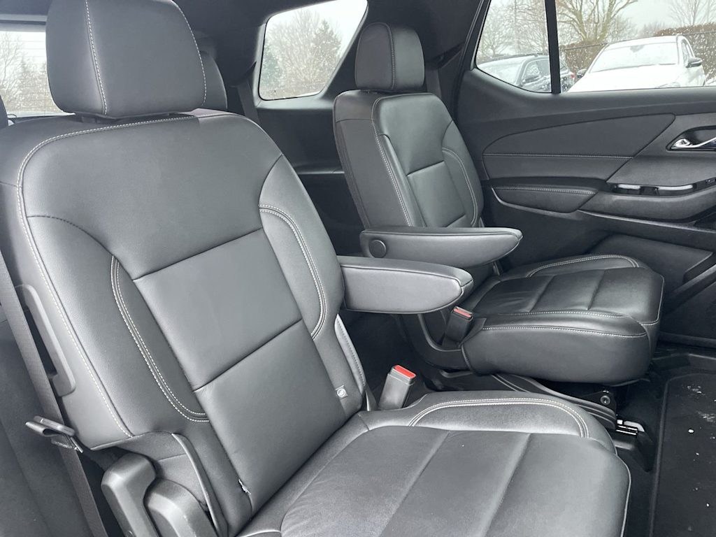 Thumbnail: 2023 Chevrolet Traverse - 26