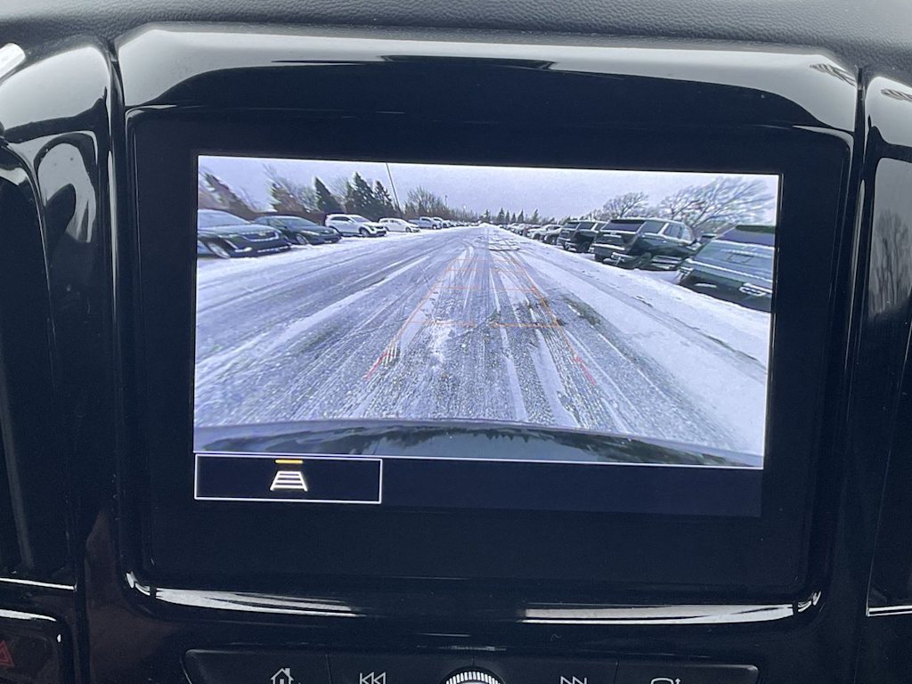 Thumbnail: 2023 Chevrolet Traverse - 33