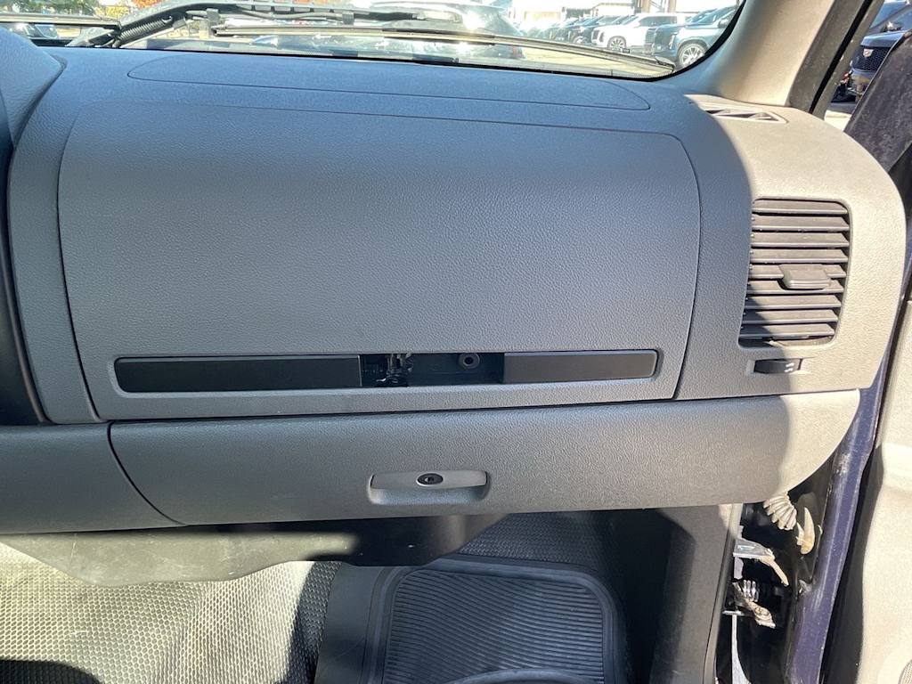 Thumbnail: 2008 GMC Sierra 1500 - 23