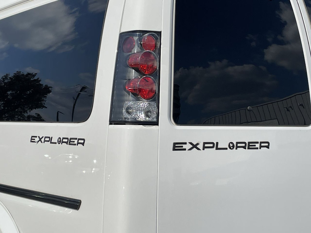 Thumbnail: 2019 GMC Savana - 43