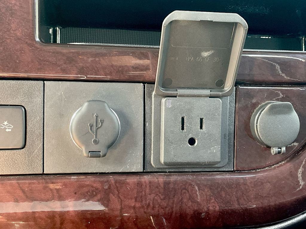 Thumbnail: 2019 GMC Savana - 30