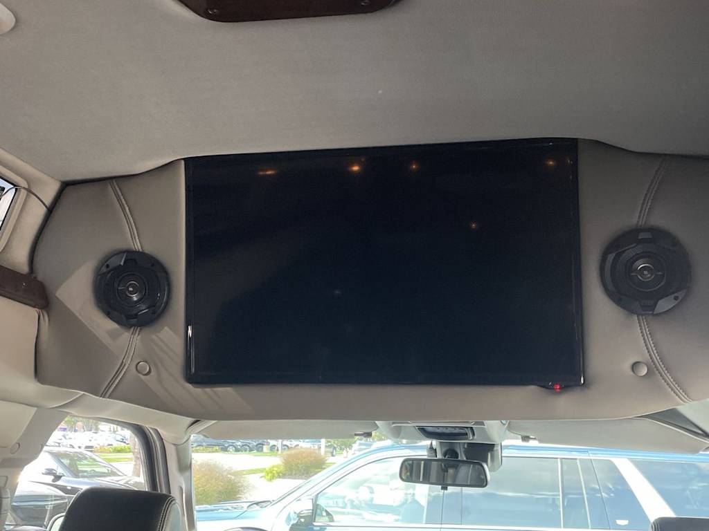 Thumbnail: 2019 GMC Savana - 28