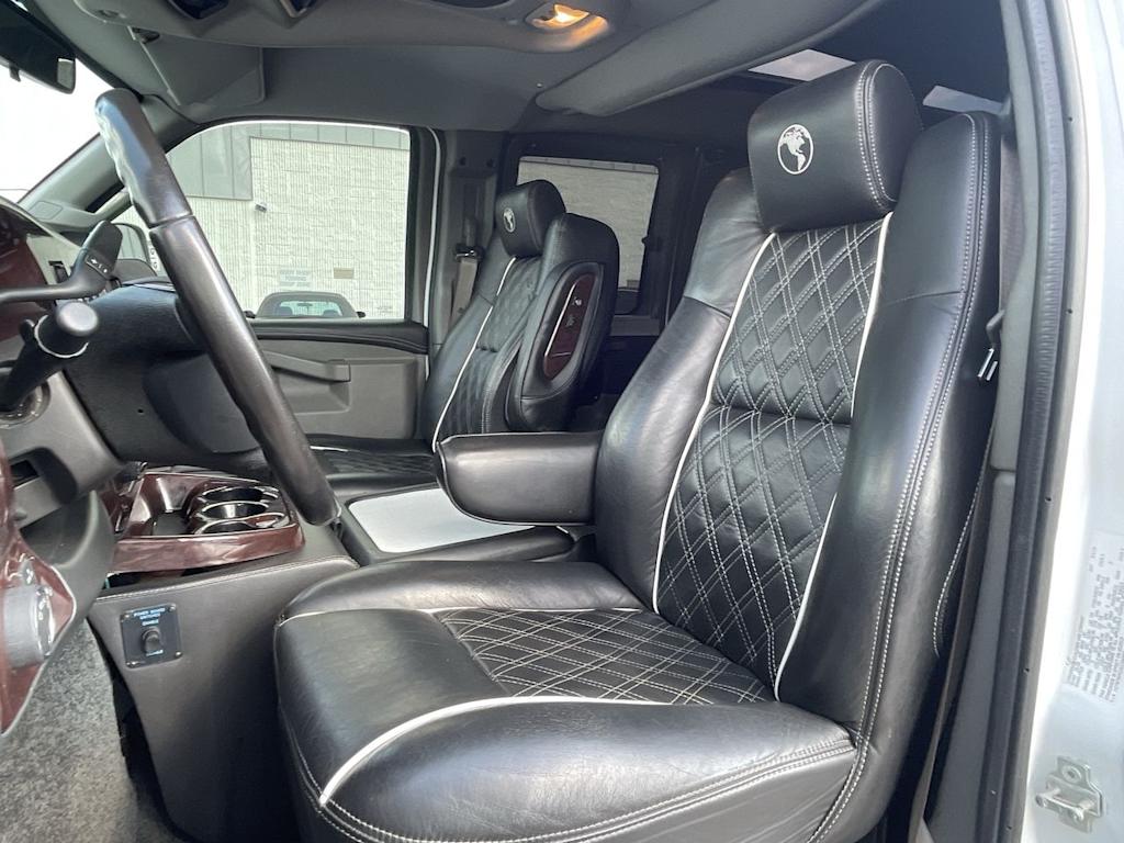 Thumbnail: 2019 GMC Savana - 9