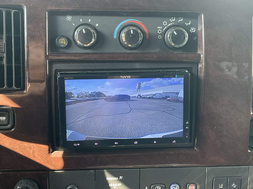 Thumbnail: 2019 GMC Savana - 32