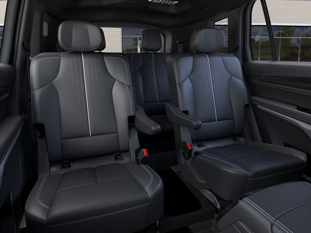 Thumbnail: 2026 Cadillac Vistiq - 9