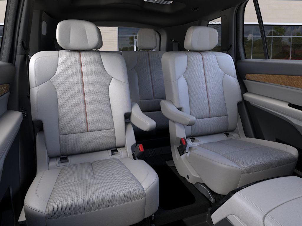 Thumbnail: 2026 Cadillac Vistiq - 9