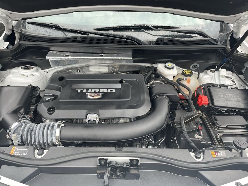 2022 Cadillac XT4 Luxury 7