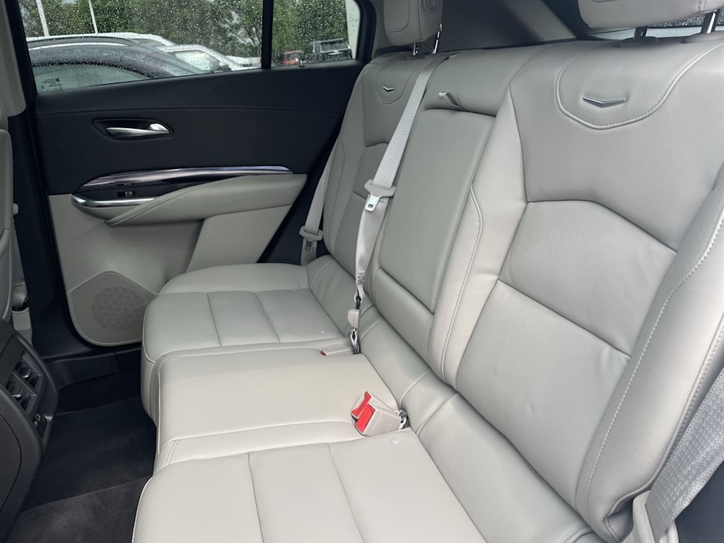 2022 Cadillac XT4 Luxury 27