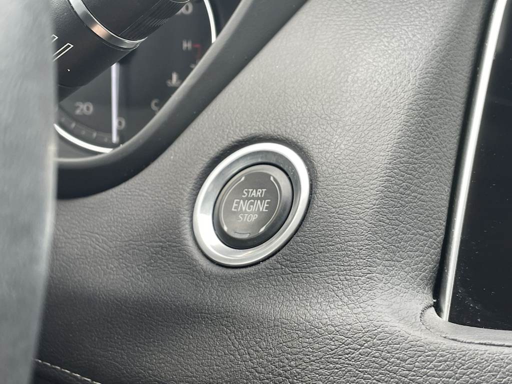 2022 Cadillac XT4 Luxury 34