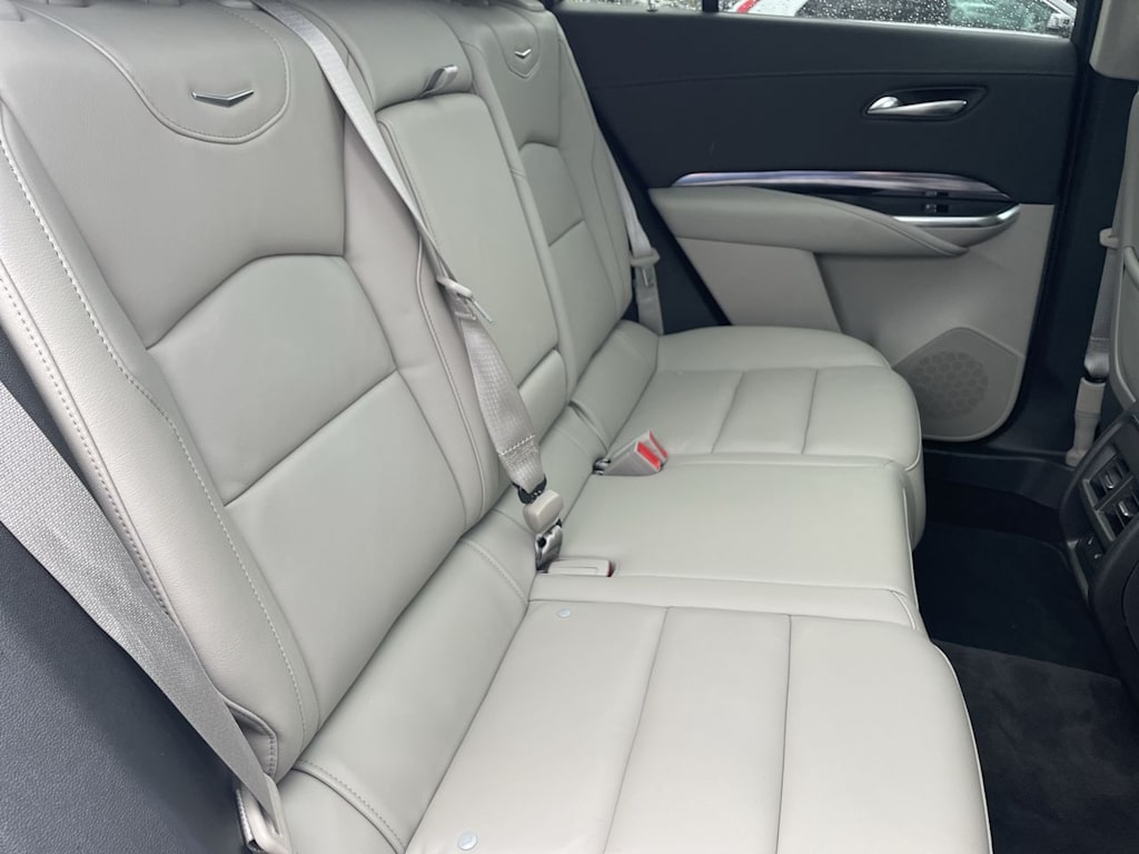 2022 Cadillac XT4 Luxury 11