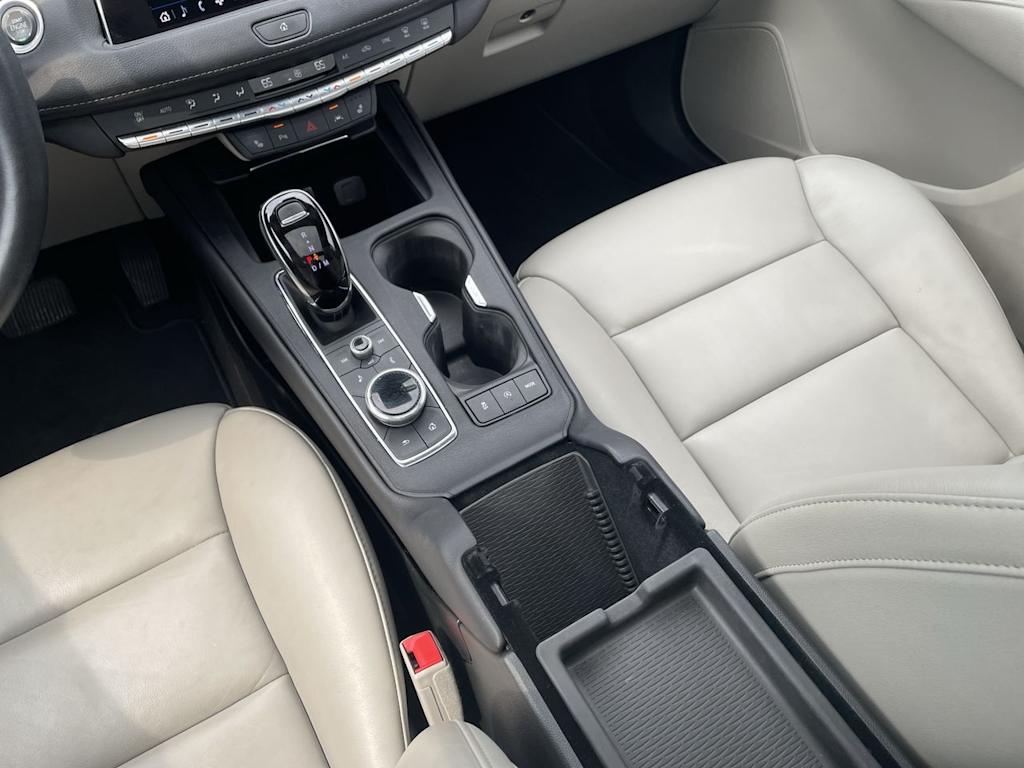 2022 Cadillac XT4 Luxury 13