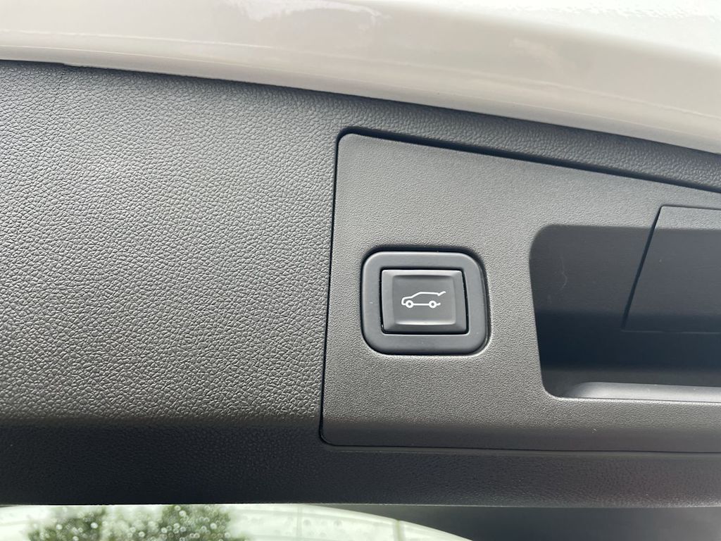 2022 Cadillac XT4 Luxury 26