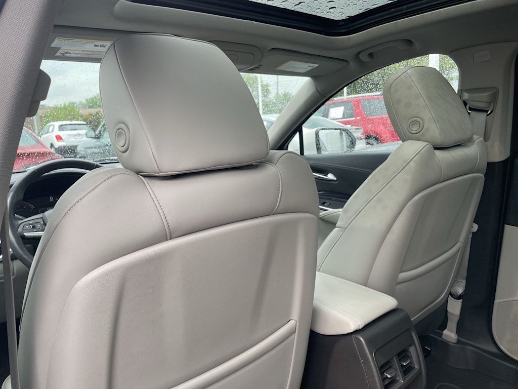 2022 Cadillac XT4 Luxury 28