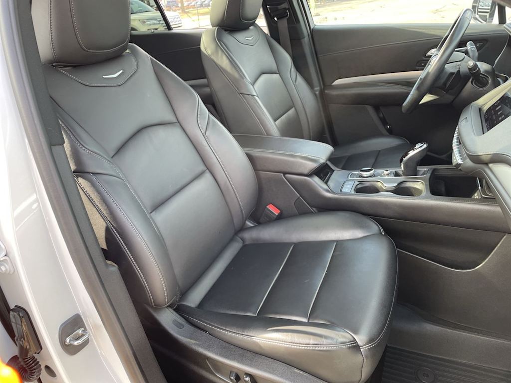 Thumbnail: 2023 Cadillac XT4 - 11