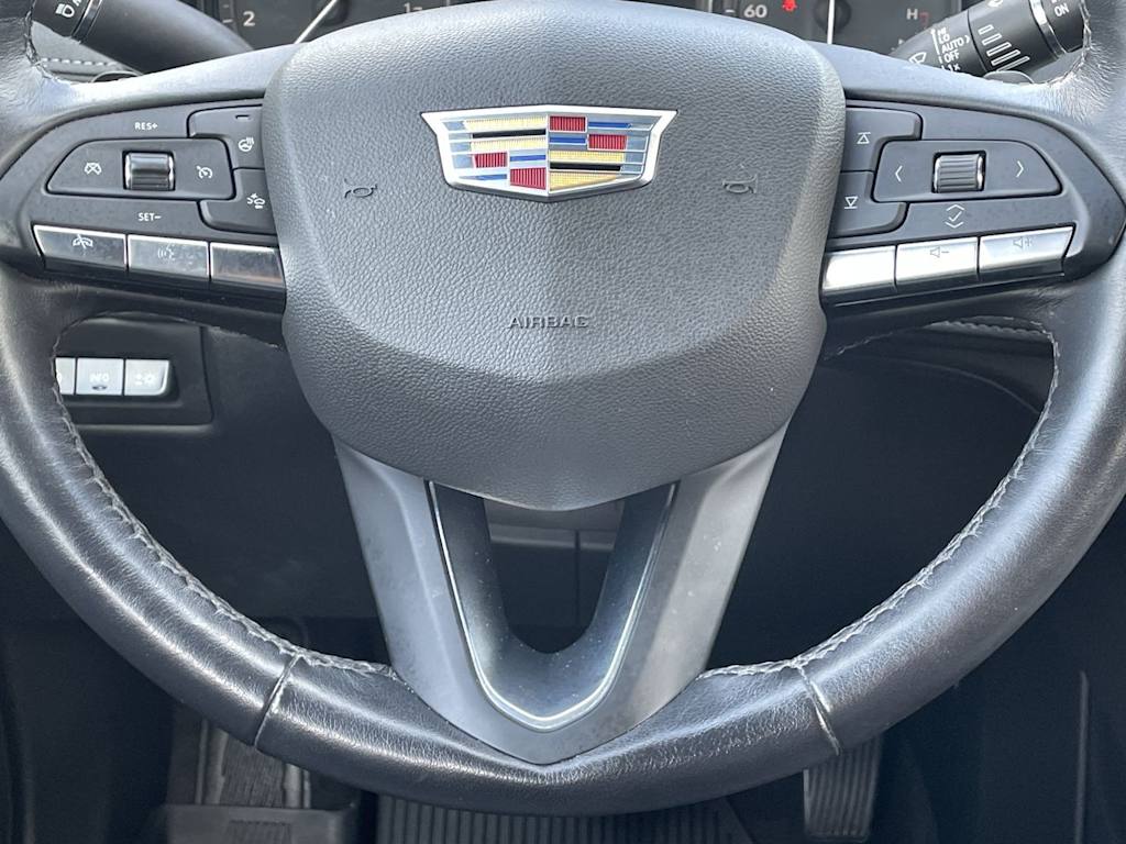 Thumbnail: 2023 Cadillac XT4 - 24