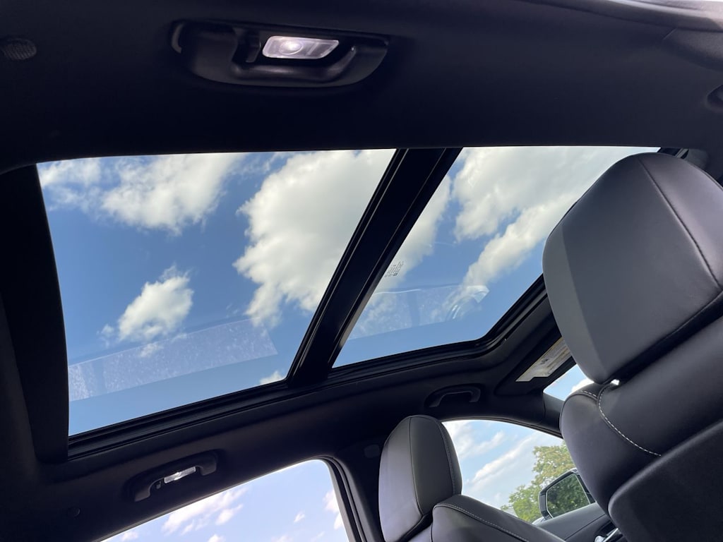Thumbnail: 2023 Cadillac XT4 - 29