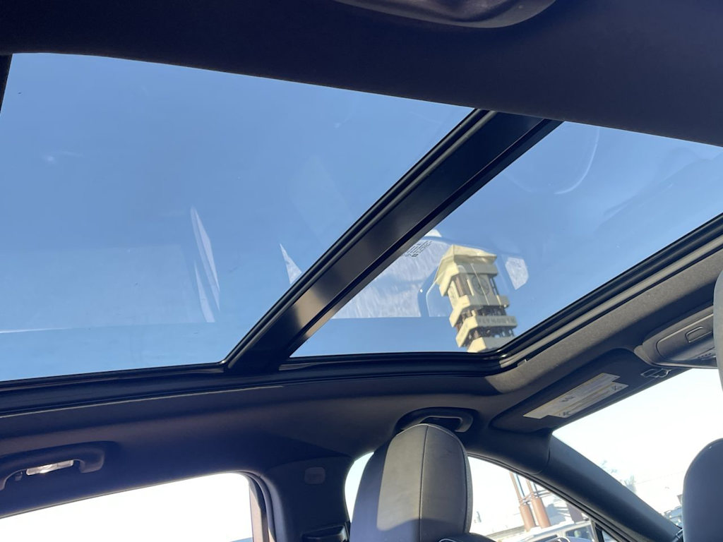 Thumbnail: 2023 Cadillac XT4 - 29