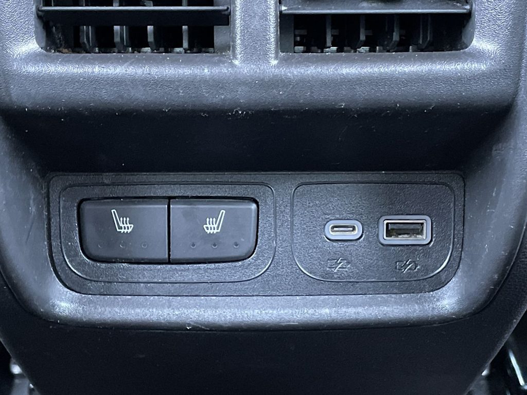 Thumbnail: 2023 Cadillac XT4 - 30