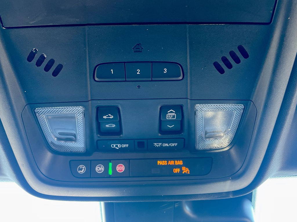 Thumbnail: 2023 Cadillac XT4 - 35