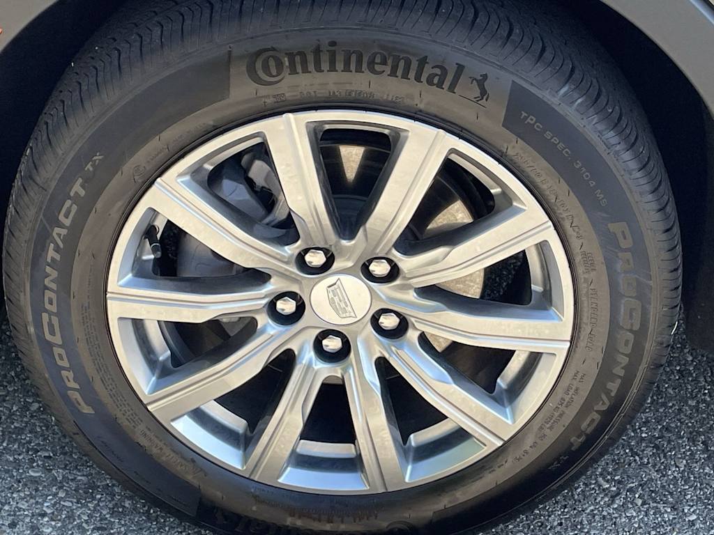 Thumbnail: 2023 Cadillac XT4 - 6