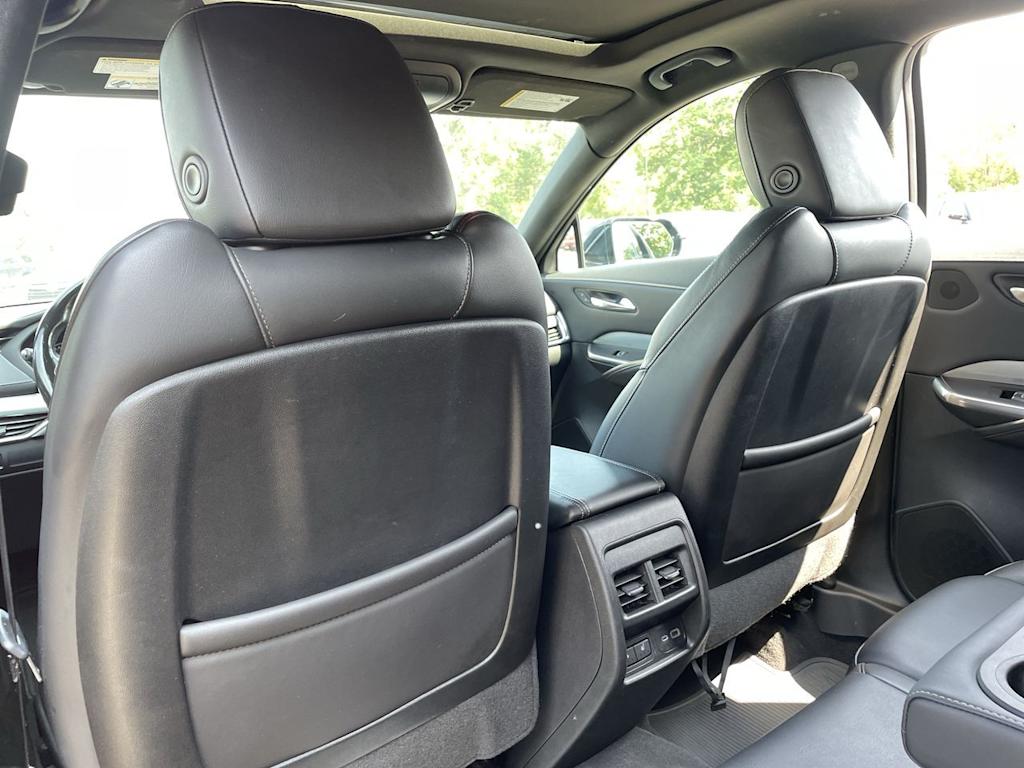 Thumbnail: 2021 Cadillac XT4 - 28